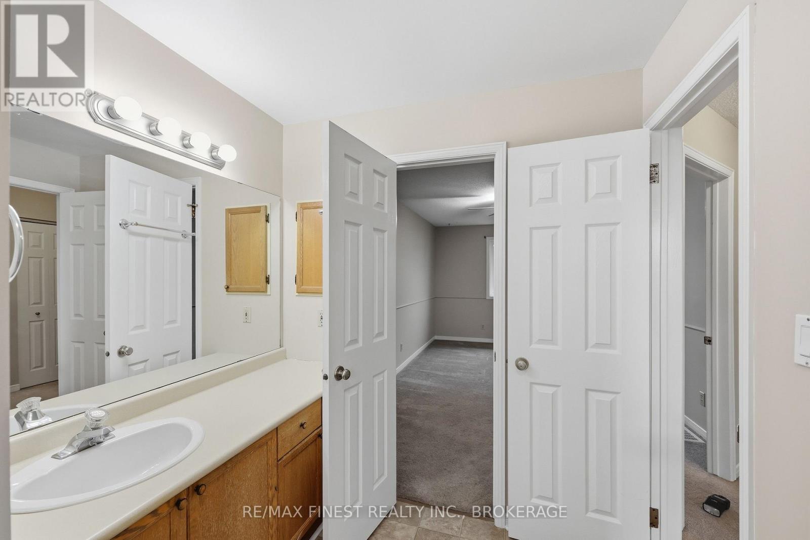 870 WALKER COURT - 36