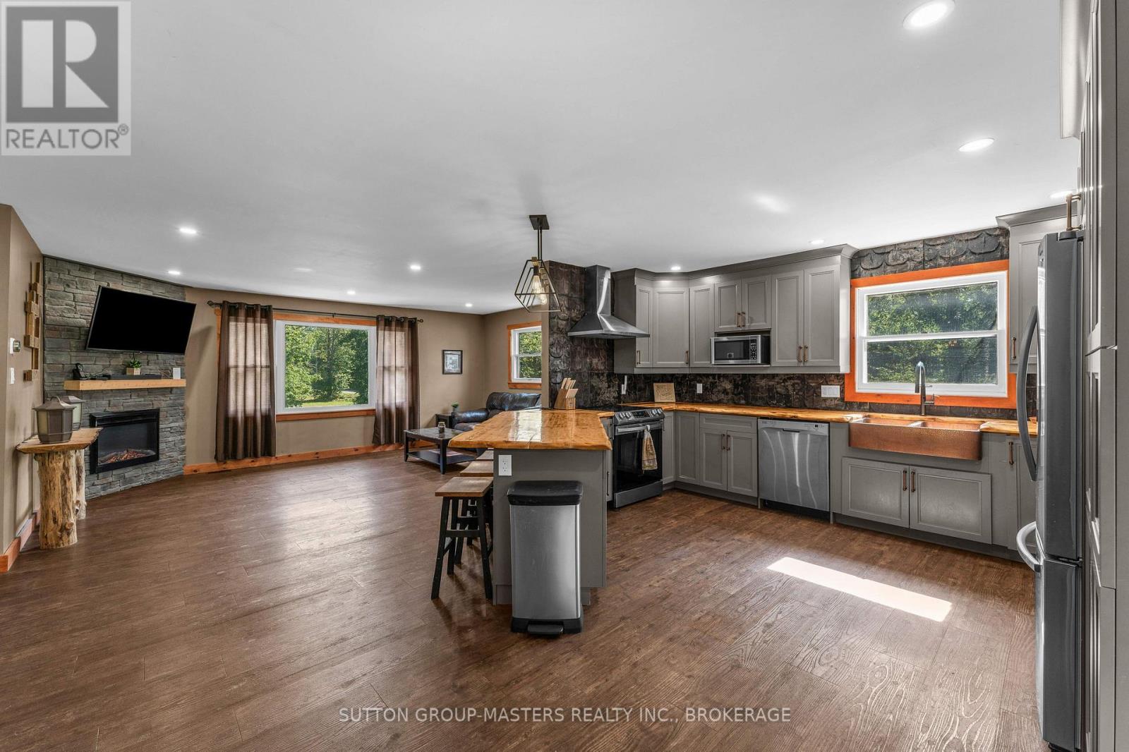 754 CHURCH ROAD - 12