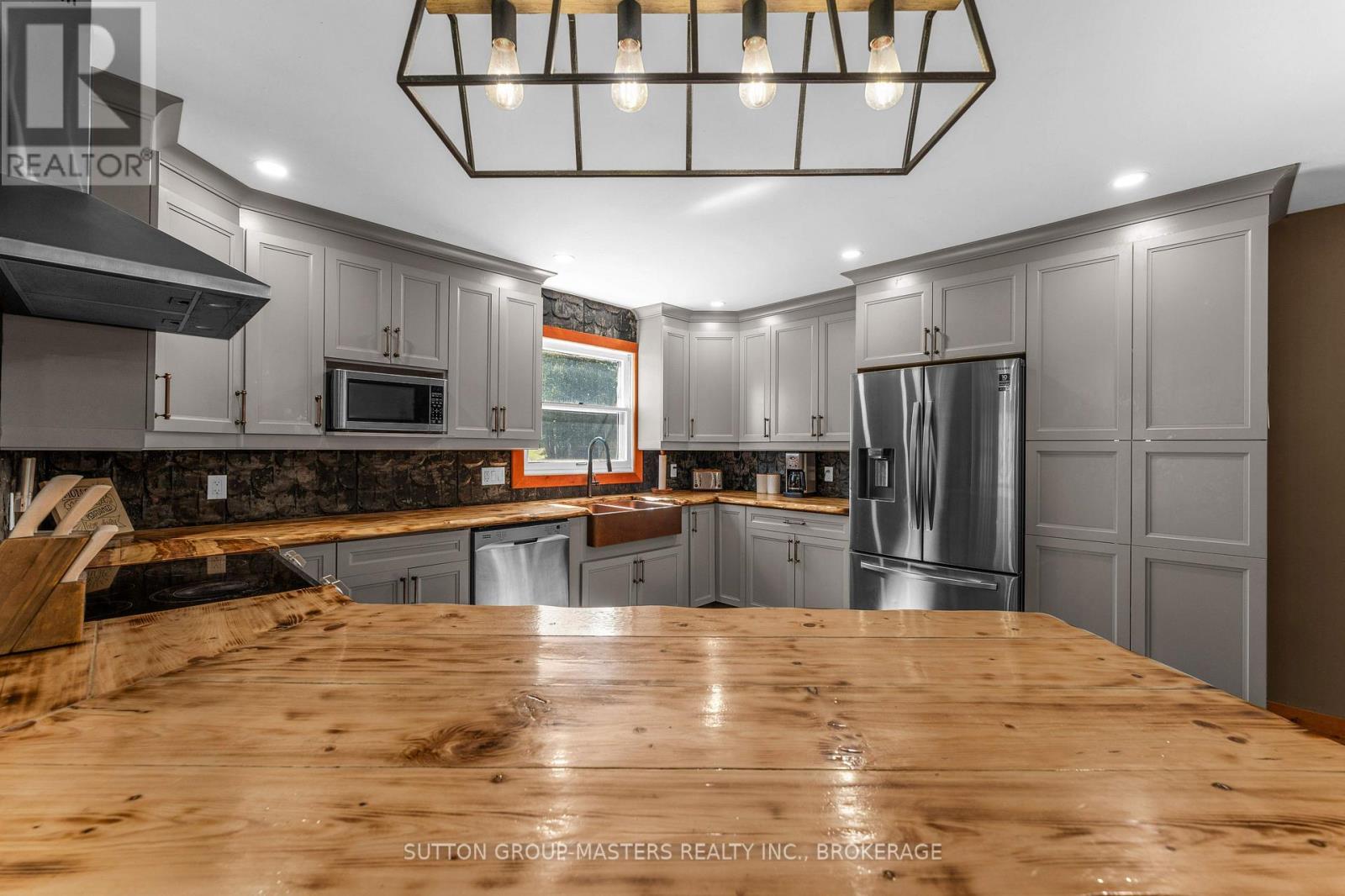 754 CHURCH ROAD - 13