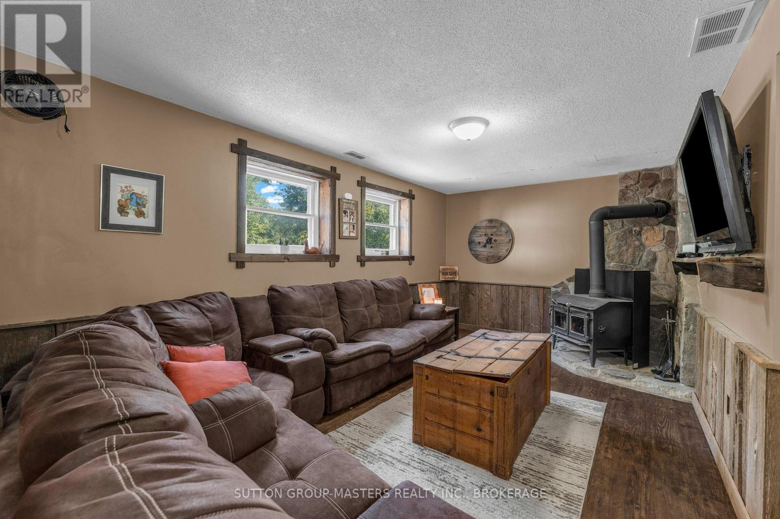 754 CHURCH ROAD - 27