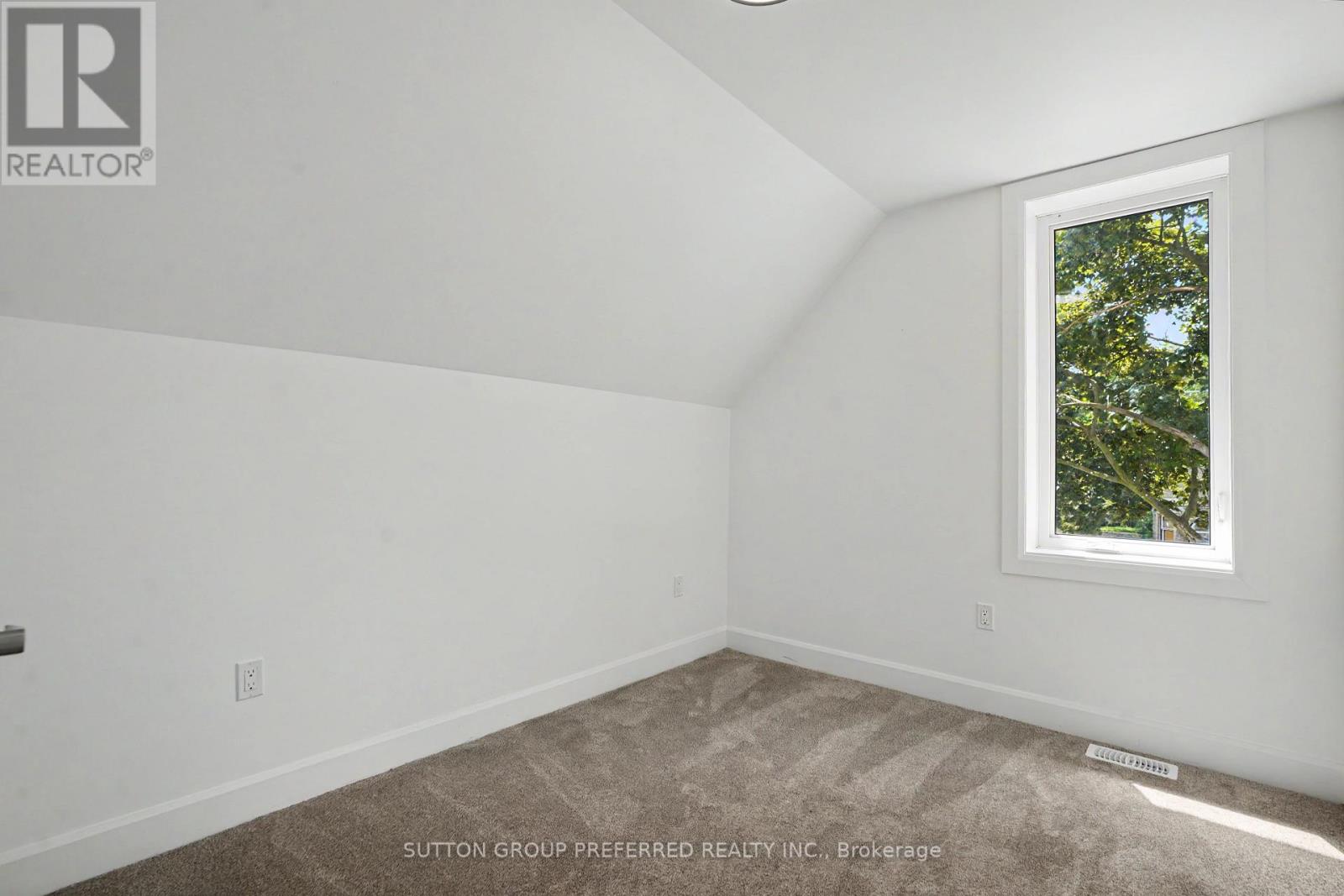 840 LORNE AVENUE - 31