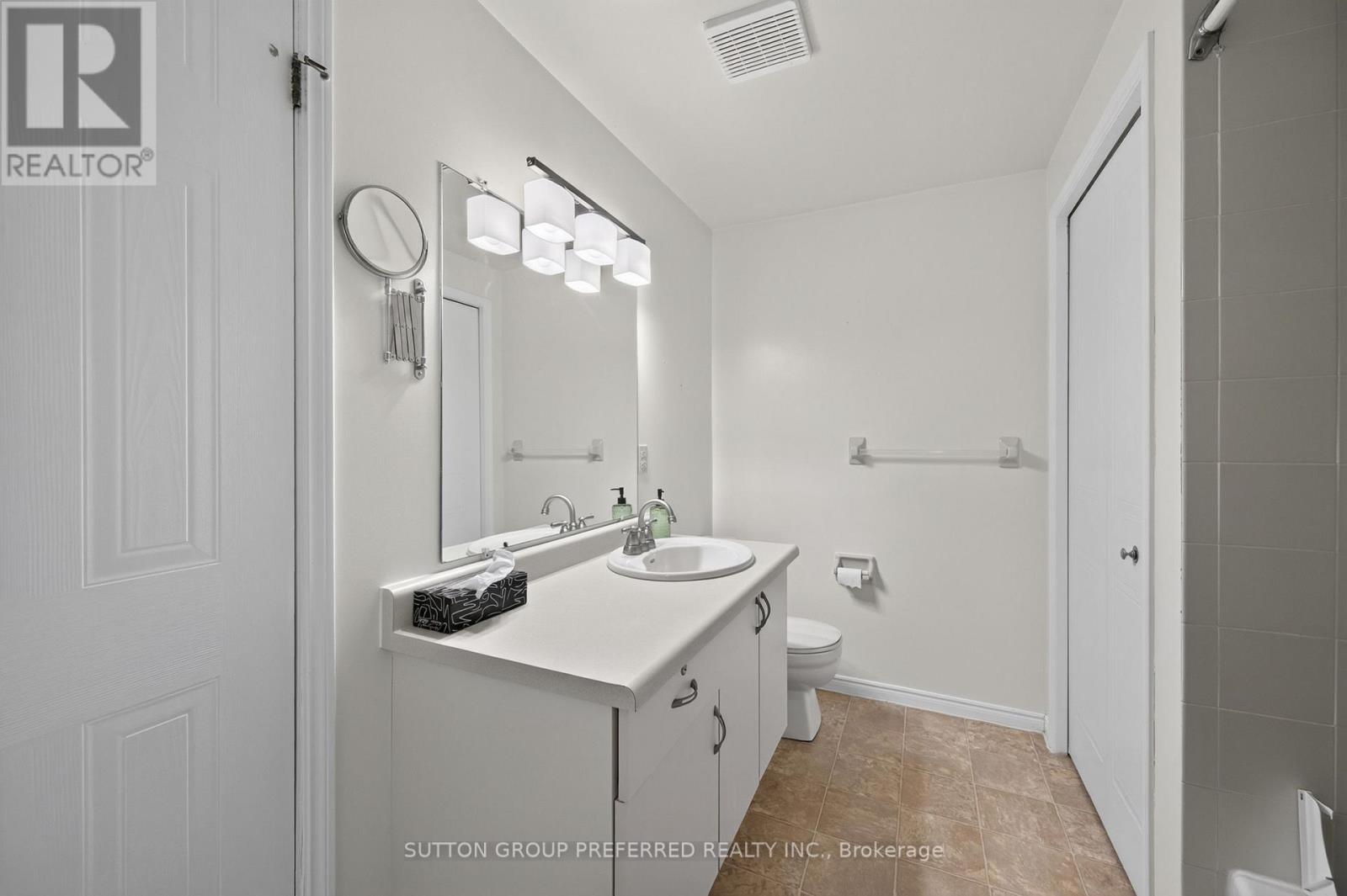185 MARTINET AVENUE - Image 21