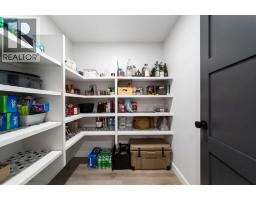 B+d, 4825 54 Street, Camrose, AB T4V2A3 Photo 14