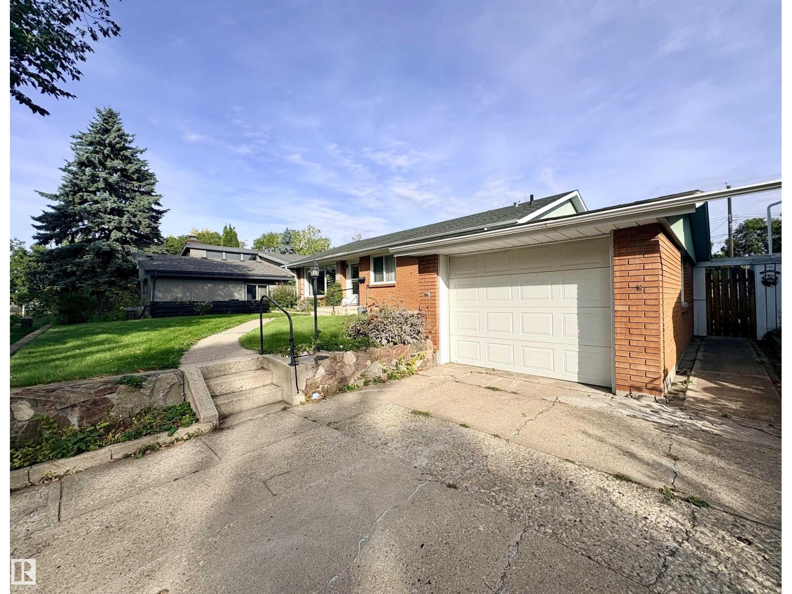 3834 110 AV NW - 53