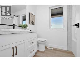 244 Emerald Drive, Red Deer, AB T4E1A6 Photo 32