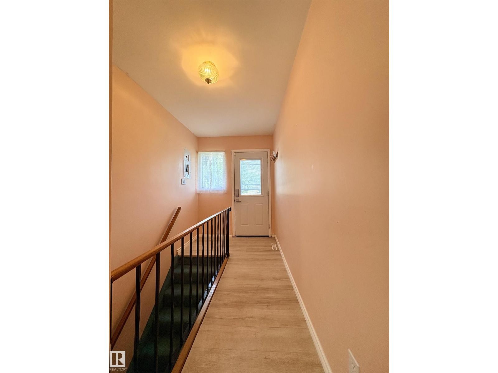 3834 110 AV NW - 30