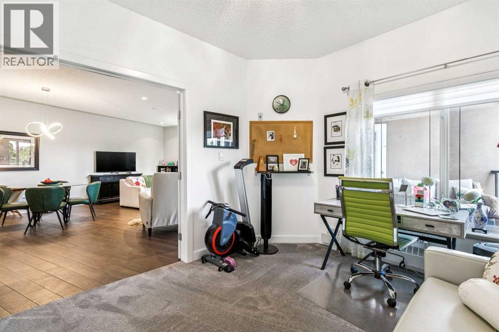 #518 20 Discovery Ridge Close SW - 16