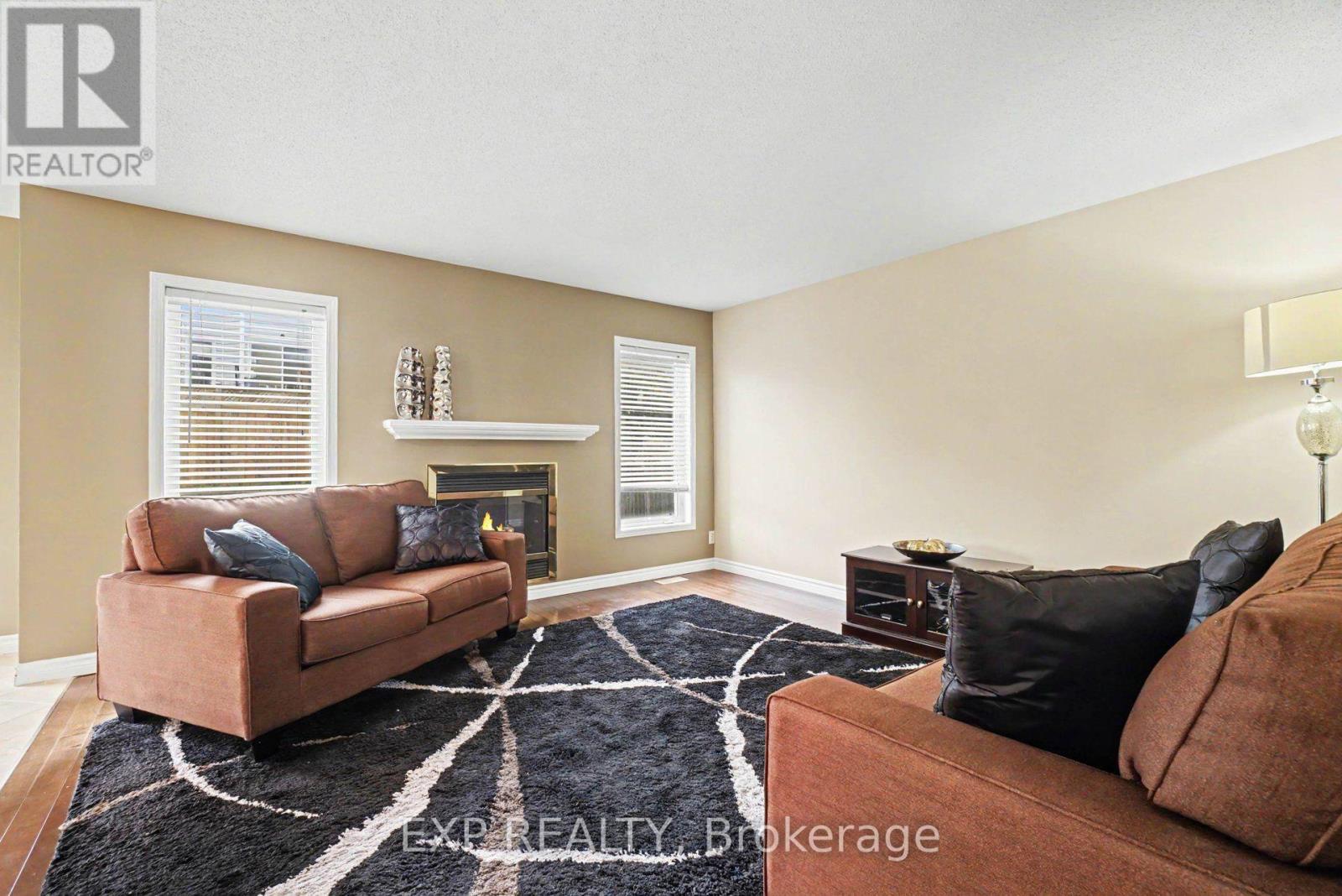100 ROCKY HILL DRIVE - 15