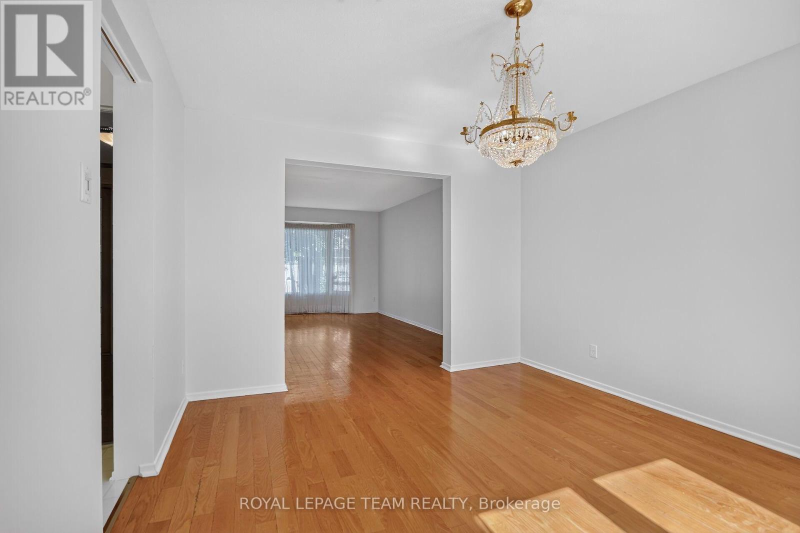 106 FOUR SEASONS DRIVE - 11