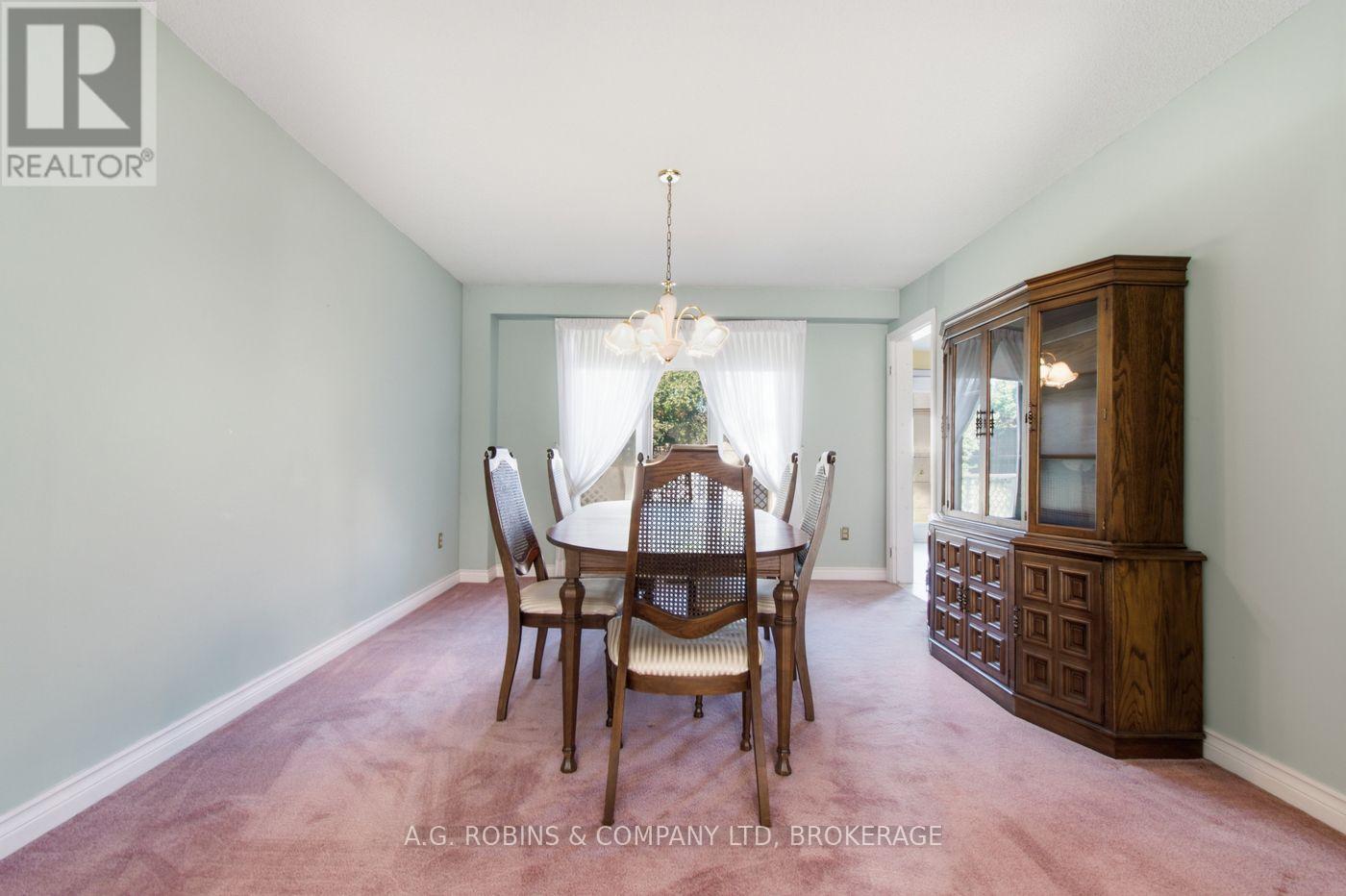 381 KERMAN AVENUE - 17