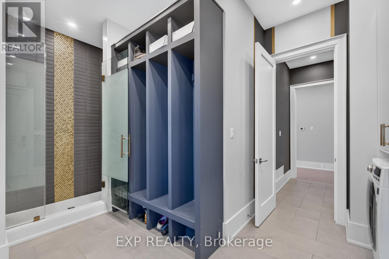 528 WELLINGTON CRESCENT - Image 19