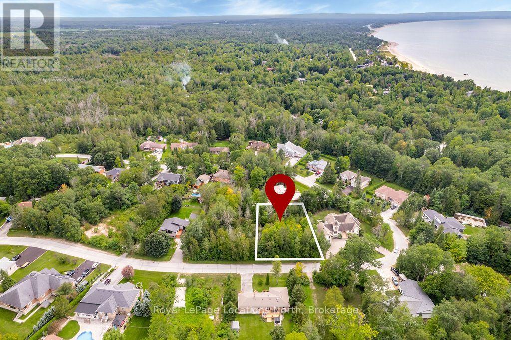15 BRIDLEWOOD CRESCENT