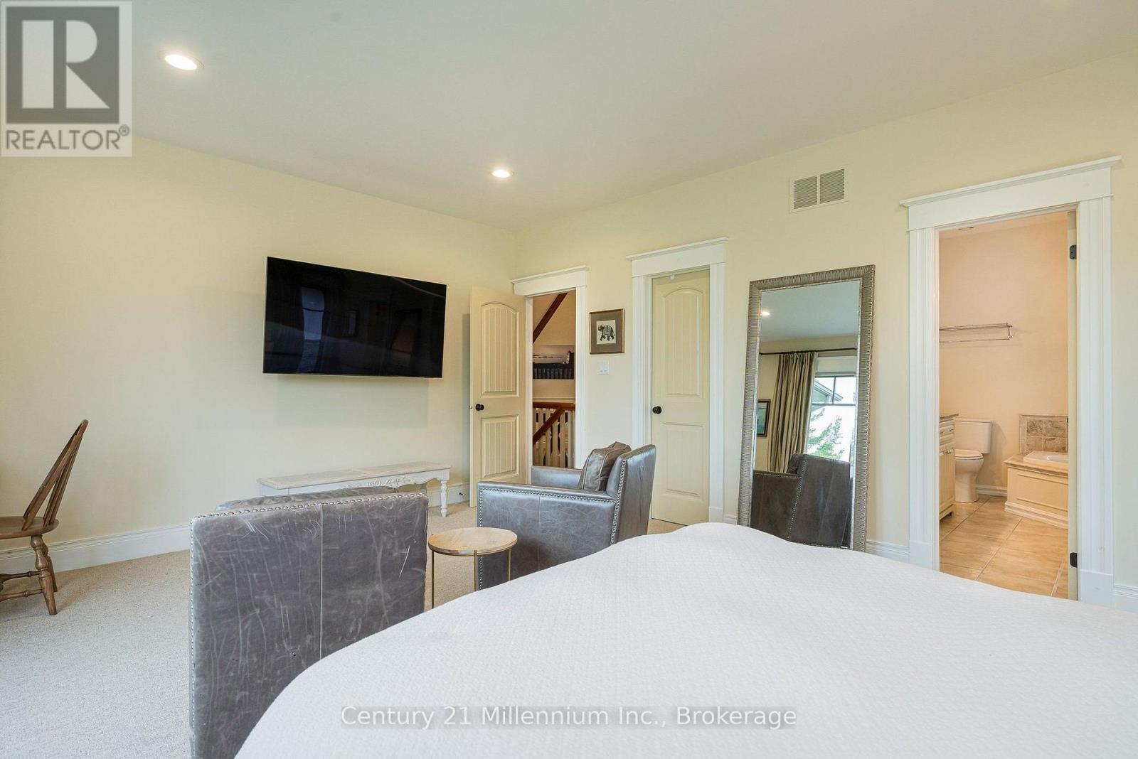 133 EAST RIDGE DRIVE - 24
