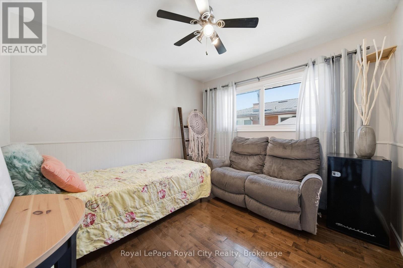 164 WAVERLEY DRIVE - 12