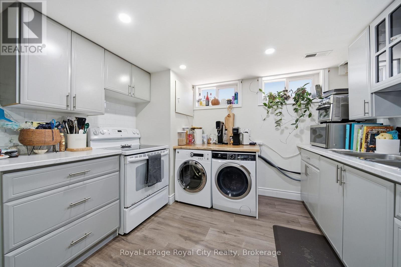 164 WAVERLEY DRIVE - 17