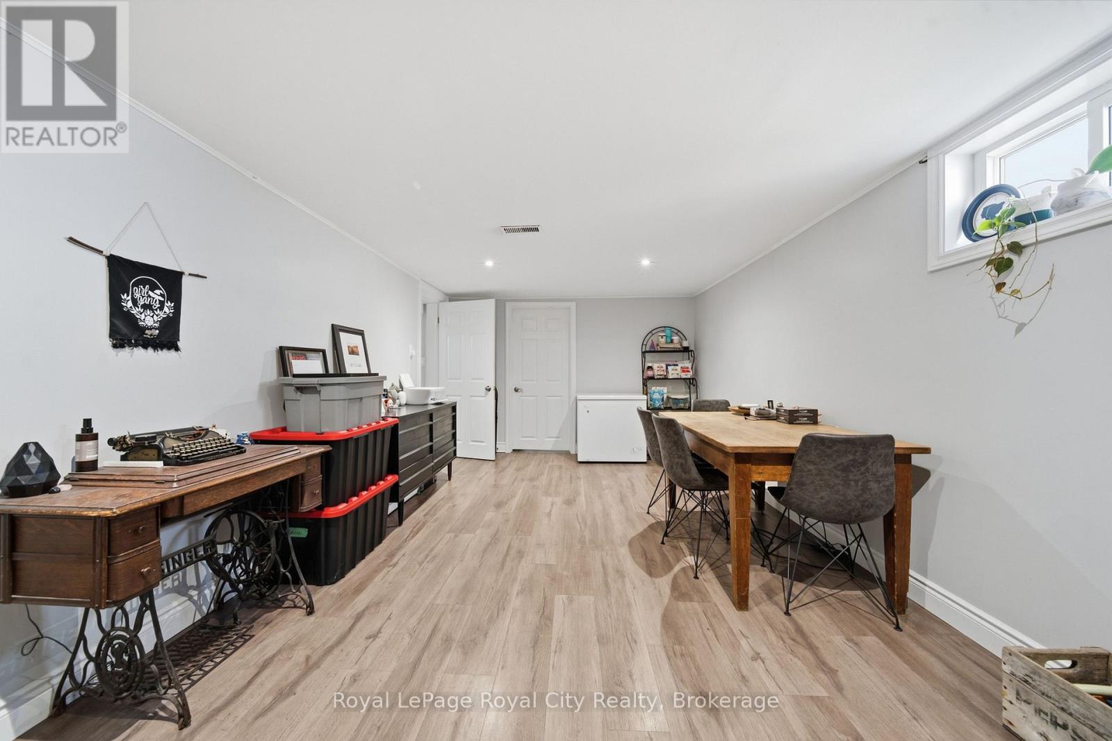 164 WAVERLEY DRIVE - 23