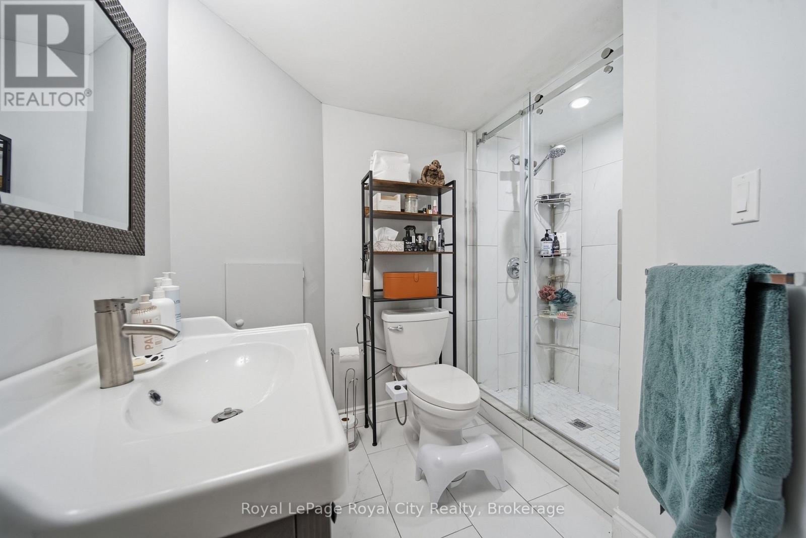 164 WAVERLEY DRIVE - 25