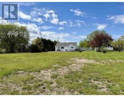 8 Standish Street, West Amherst, NS B4H3Y4 Photo 49