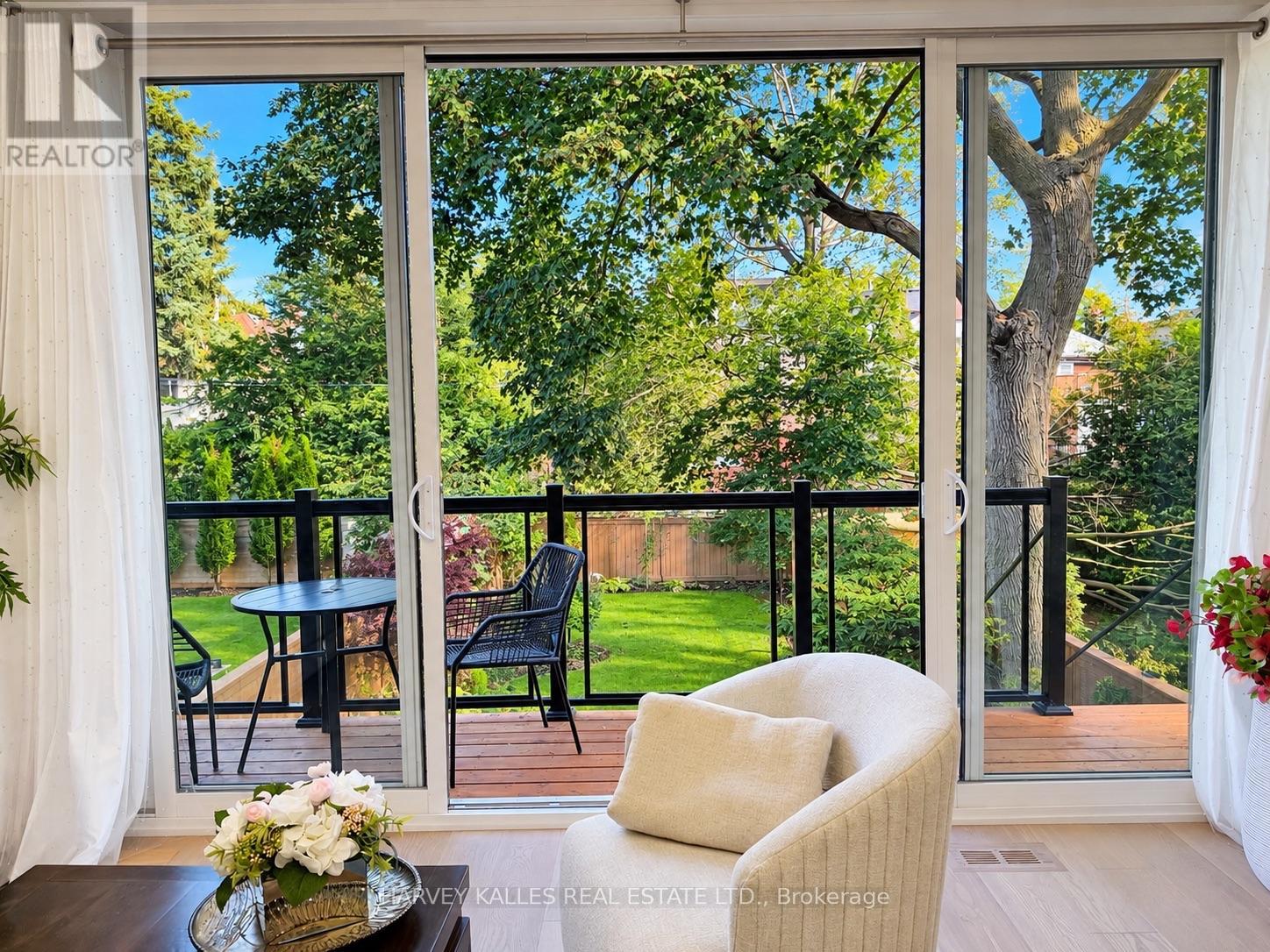 194 SHELDRAKE BOULEVARD - 12