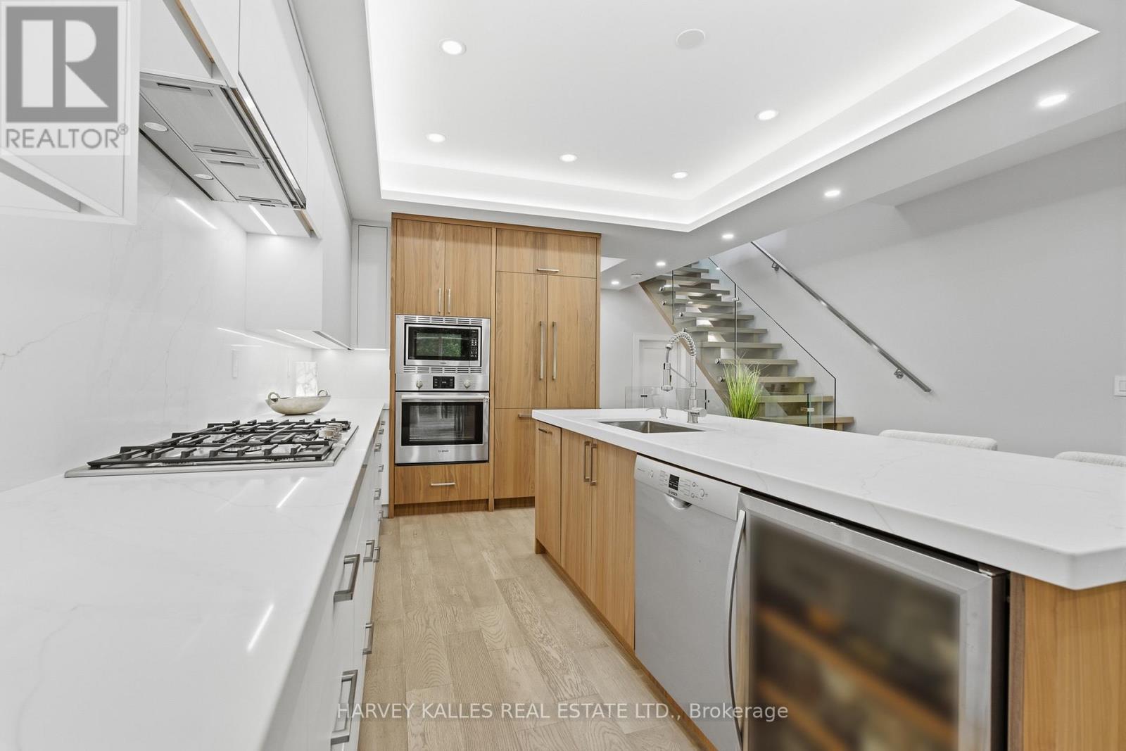 194 SHELDRAKE BOULEVARD - 9