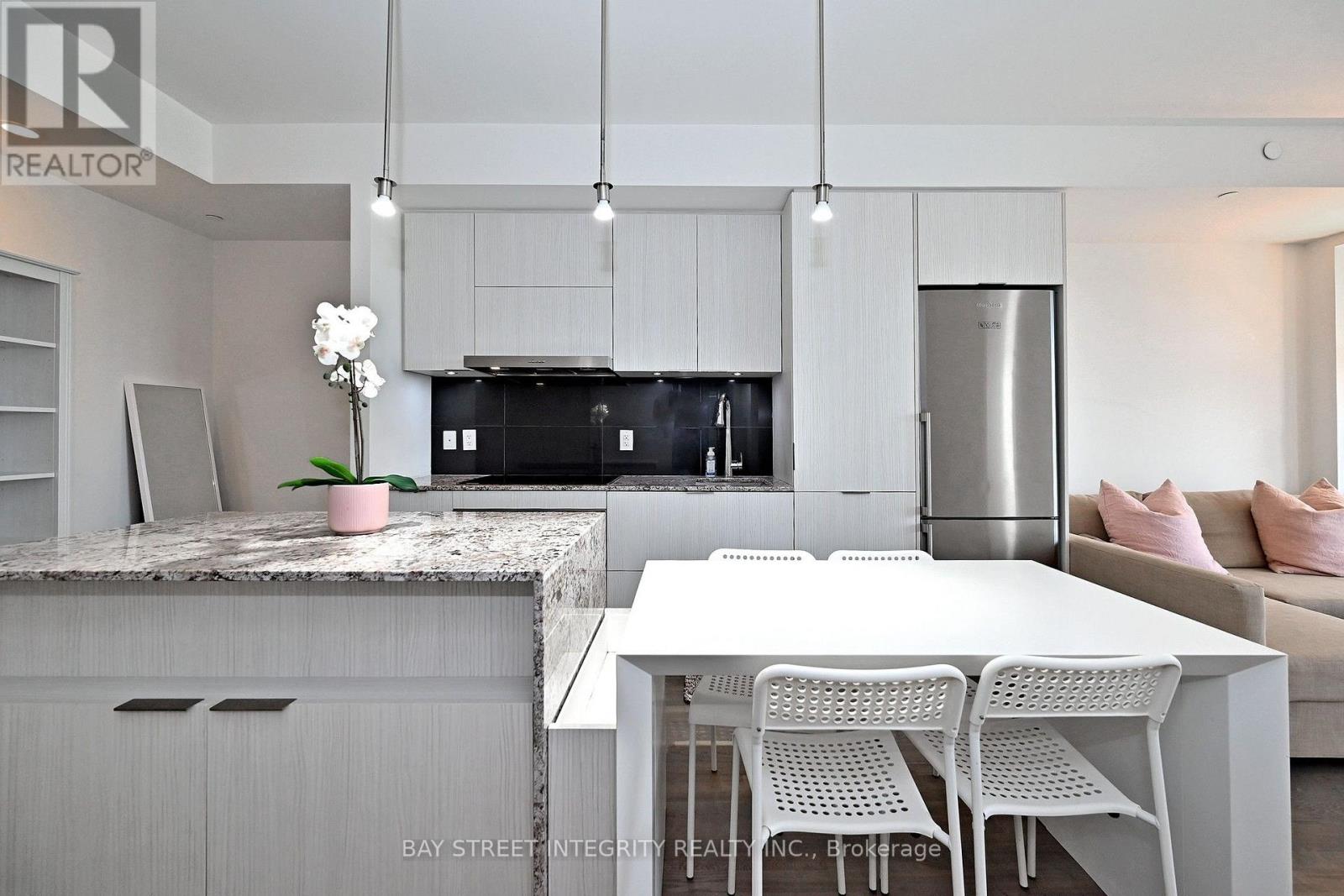 #1512 1 BLOOR STREET E - Image 13