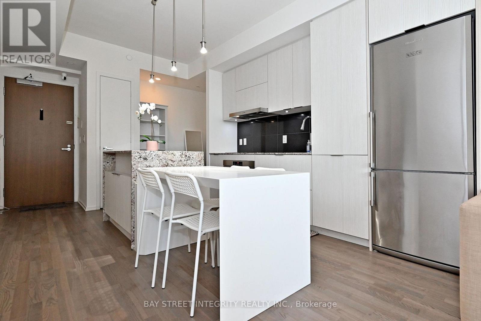 #1512 1 BLOOR STREET E - 16