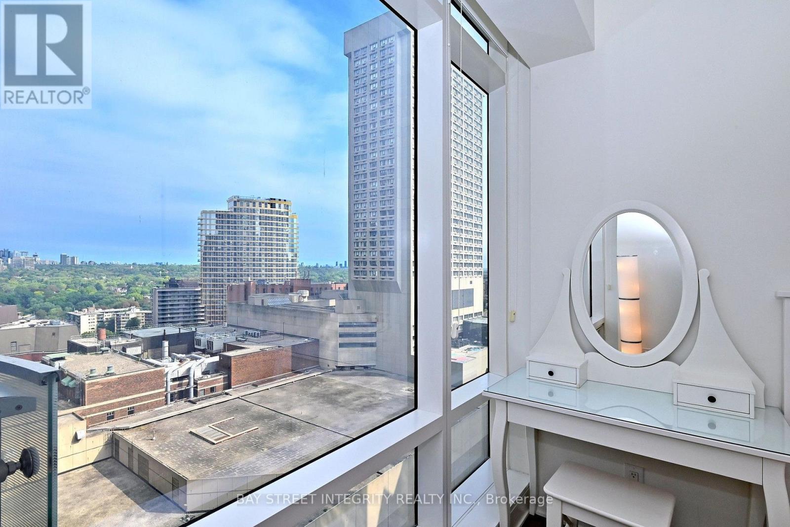 #1512 1 BLOOR STREET E - 19