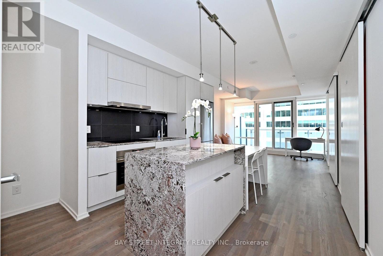 #1512 1 BLOOR STREET E - Image 7