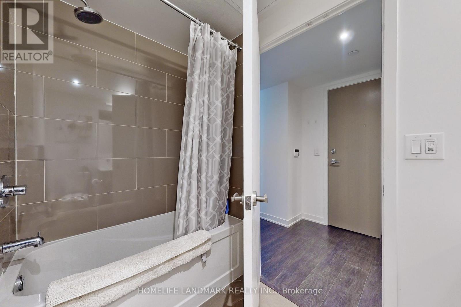 #3405 100 HARBOUR STREET - 9