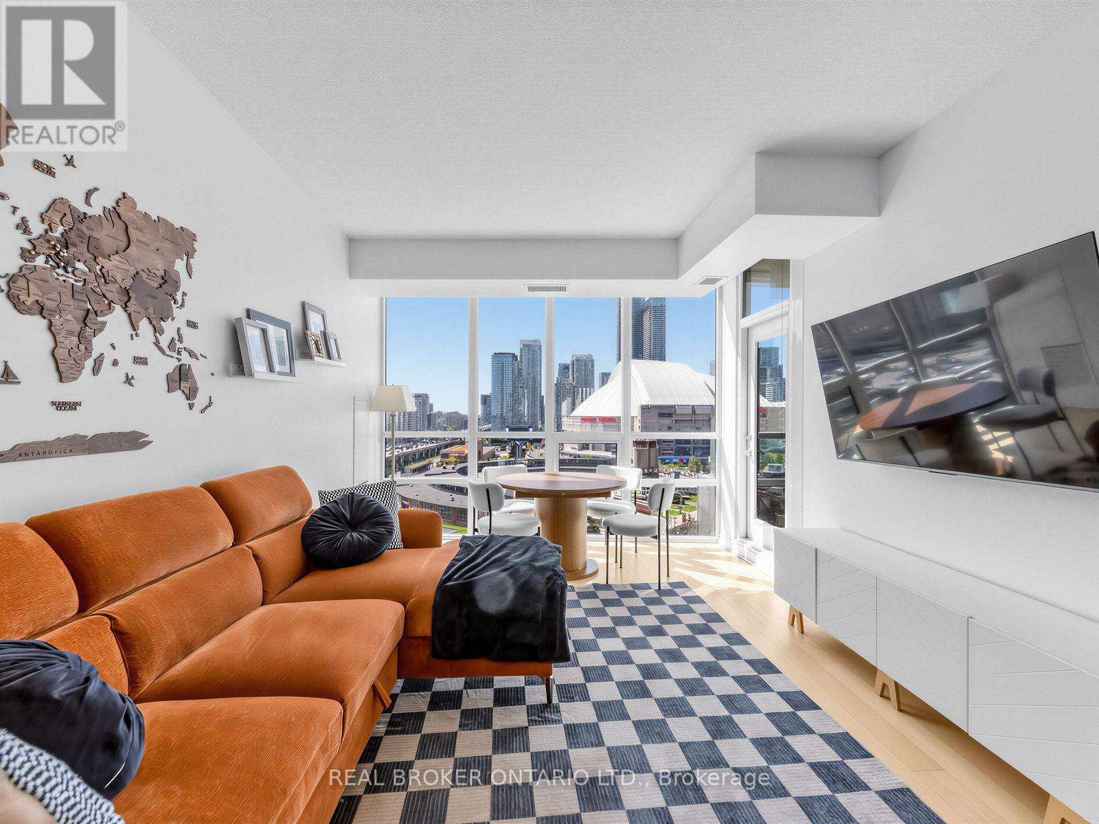 Photo of 25 Lower Simcoe Street