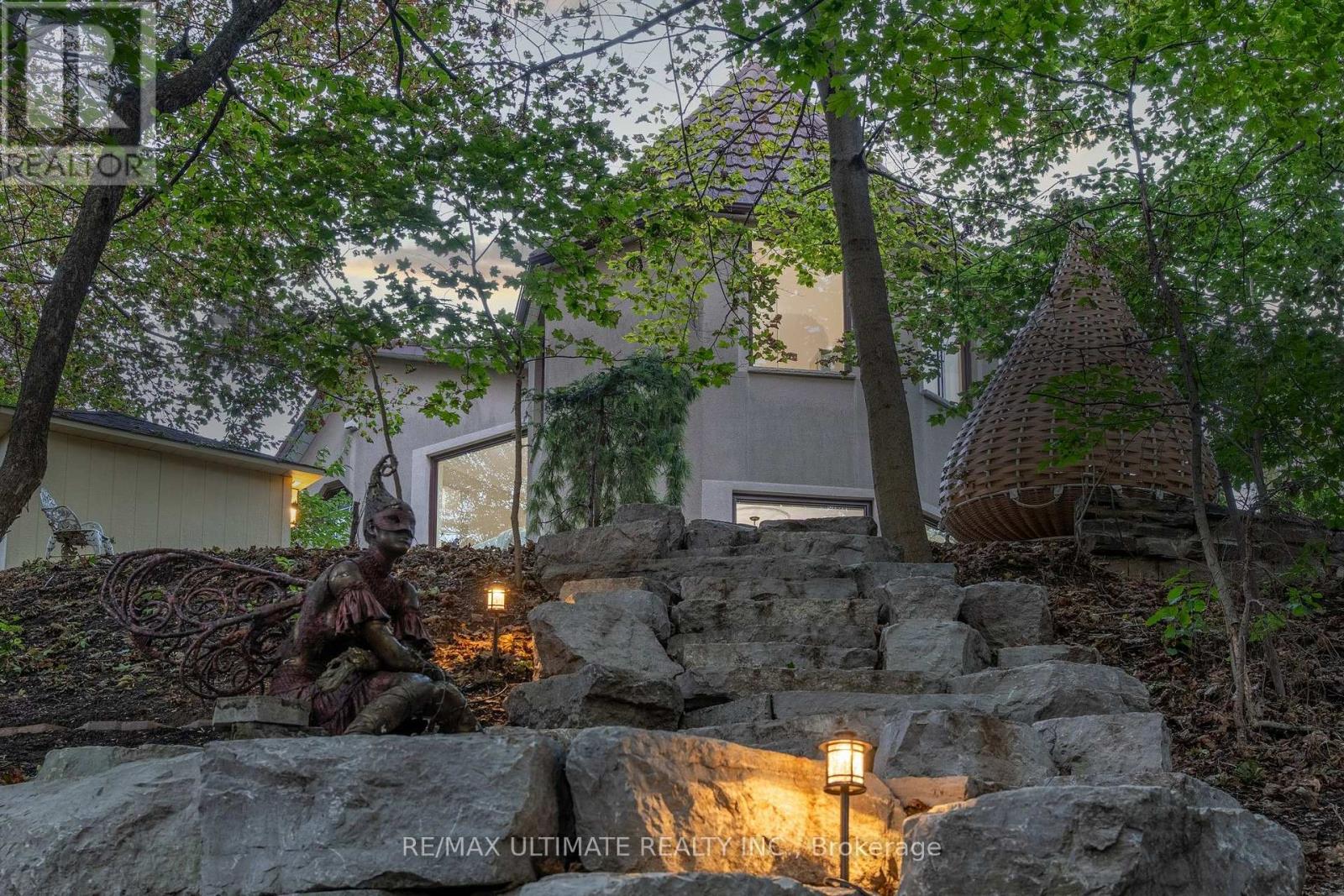 25 BELLEHAVEN CRESCENT - Image 29
