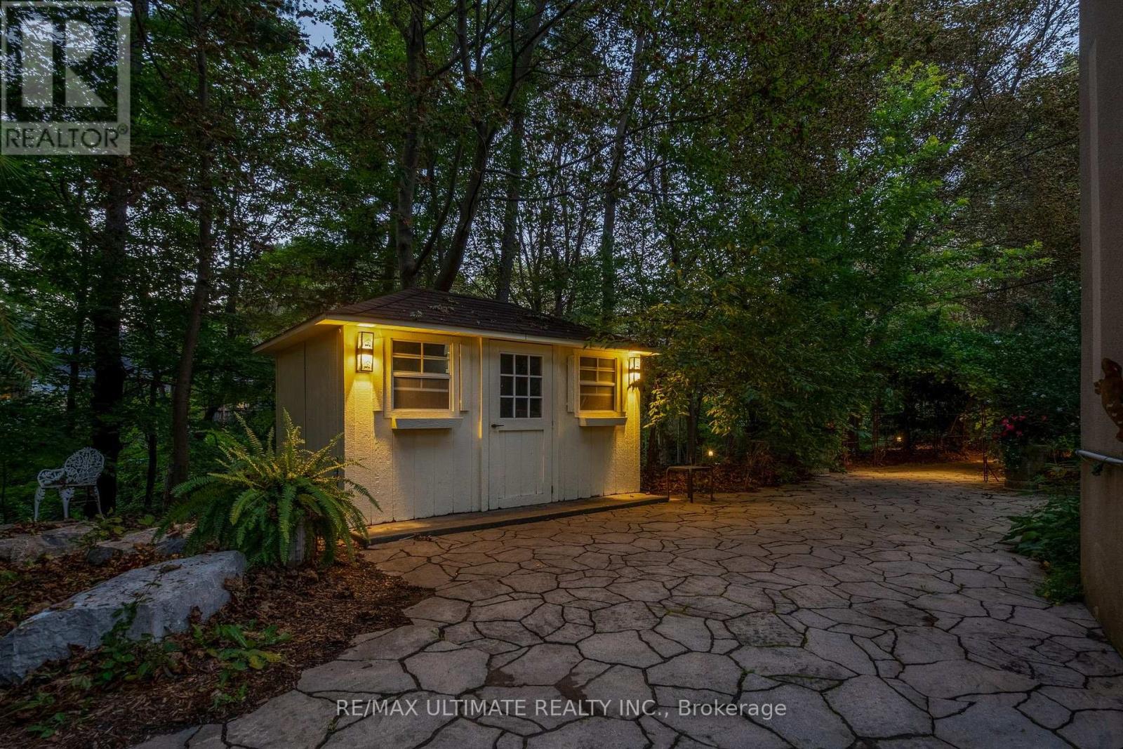 25 BELLEHAVEN CRESCENT - Image 37