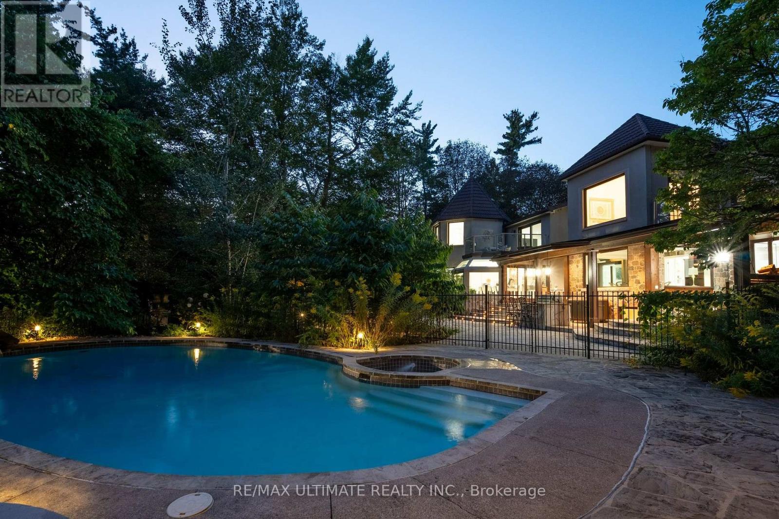 25 BELLEHAVEN CRESCENT - 44