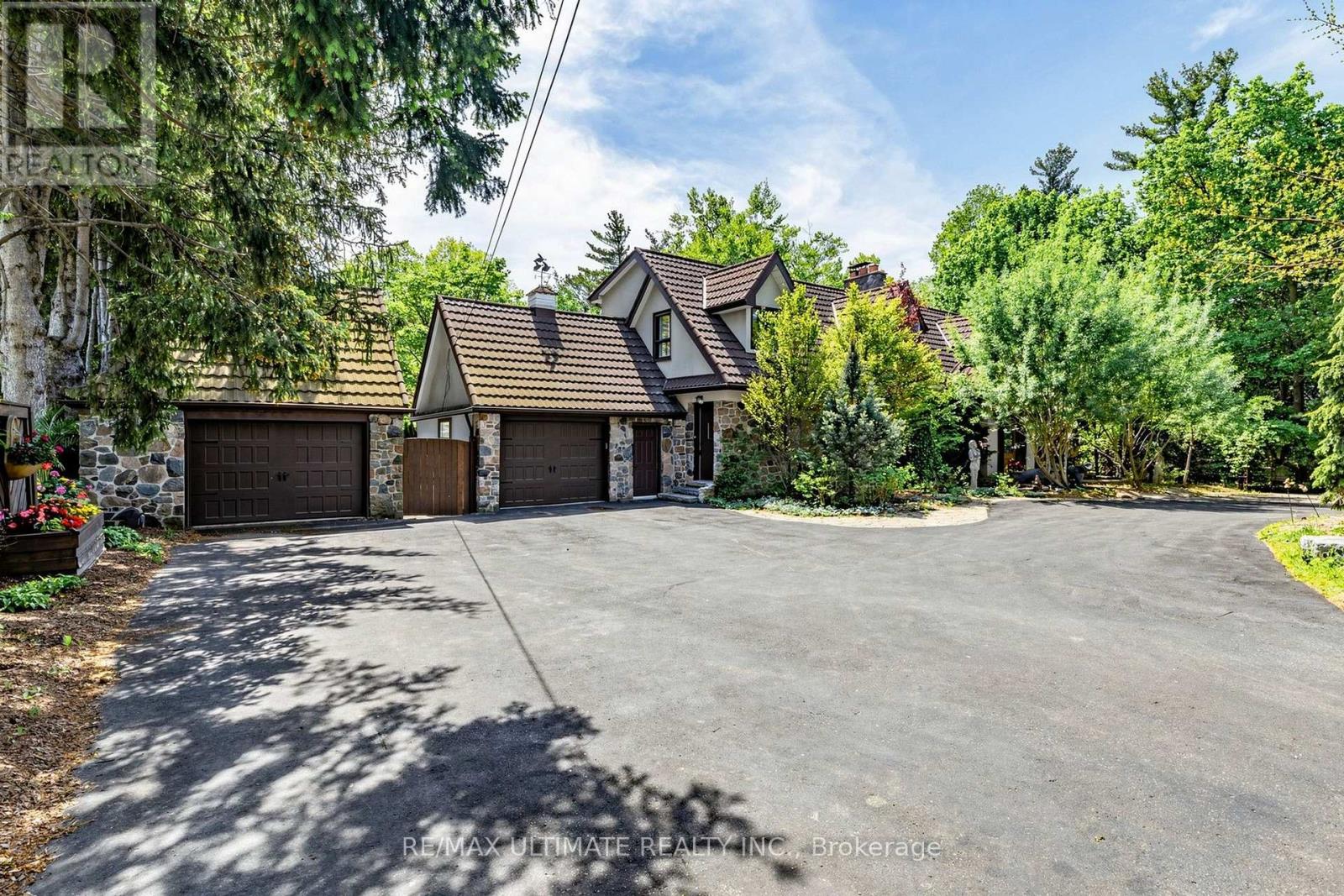 25 BELLEHAVEN CRESCENT - 6