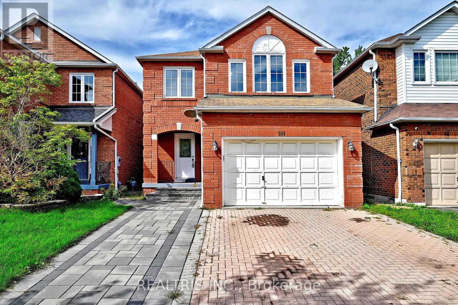 101 Booth Crescent North, Ajax, ON