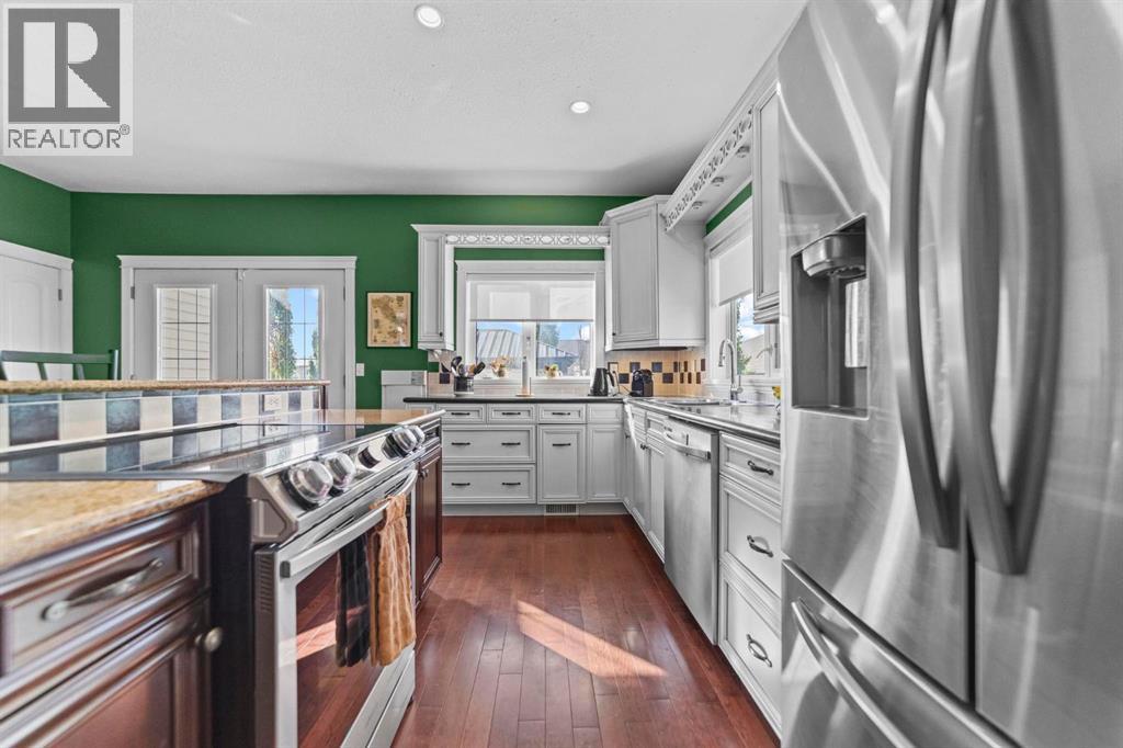 5605 28 Avenue - 8
