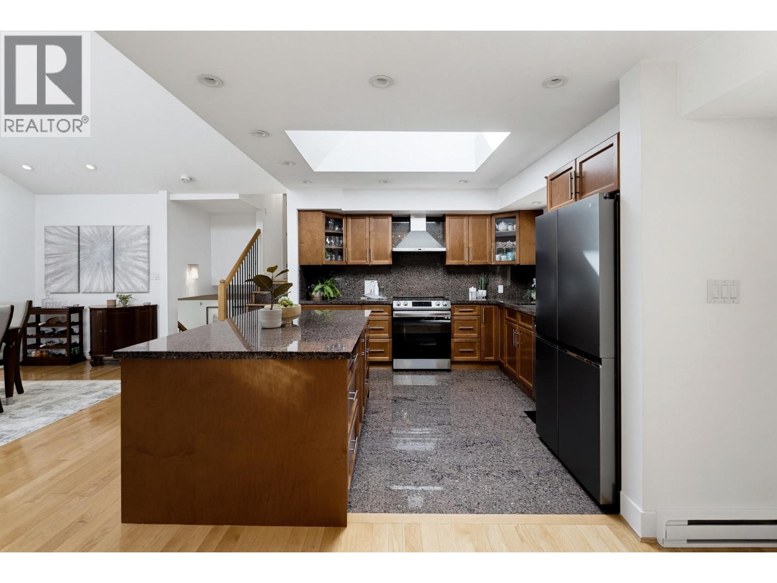 1941 ARBORLYNN DRIVE, North Vancouver — photo 9
