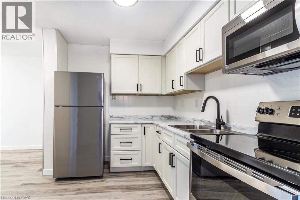 975 WARWICK Court Unit# 908, Burlington — photo 5