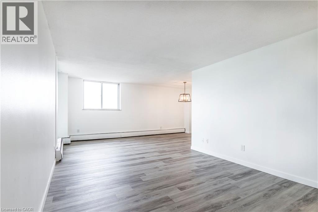 975 WARWICK Court Unit# 908, Burlington — photo 9