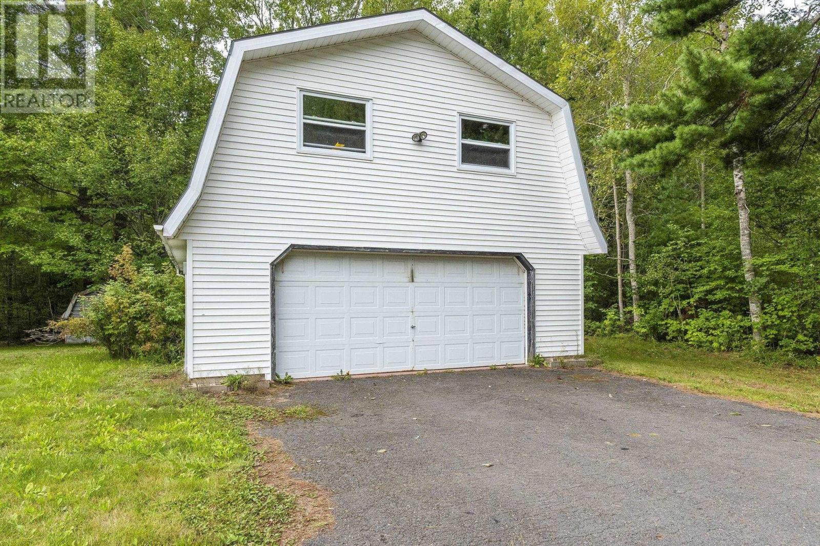 251 Hall Road, South Greenwood — photo 4