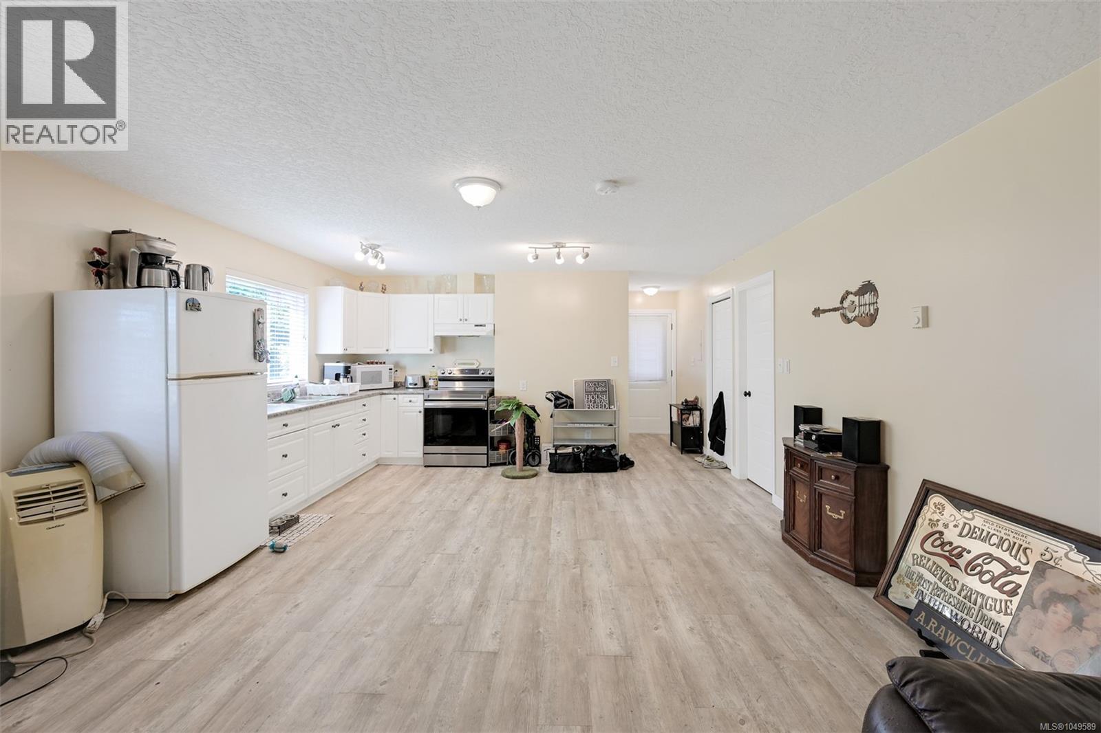  6983 Brailsford Place, Sooke
