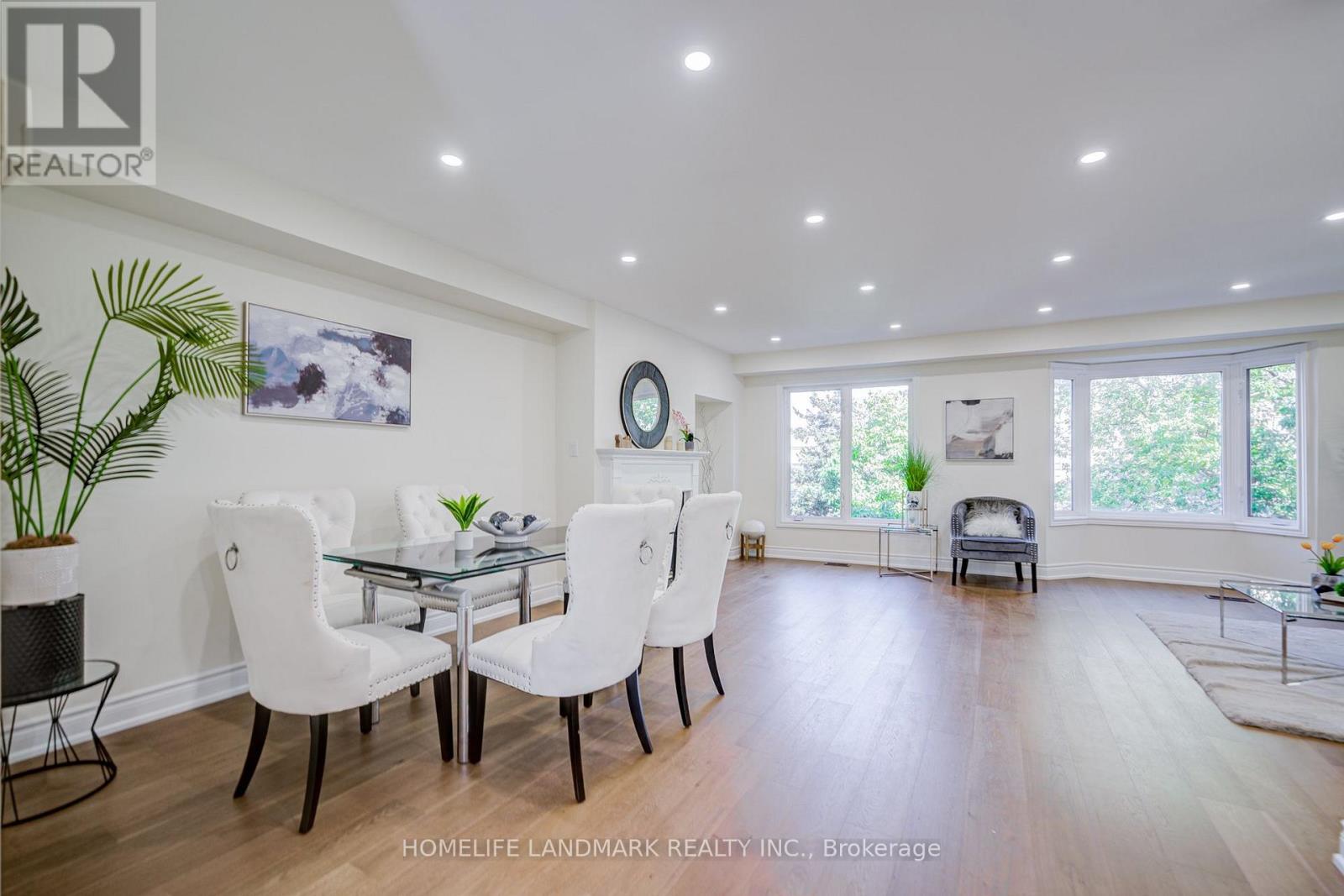 178 LEITCHCROFT CRESCENT - 27