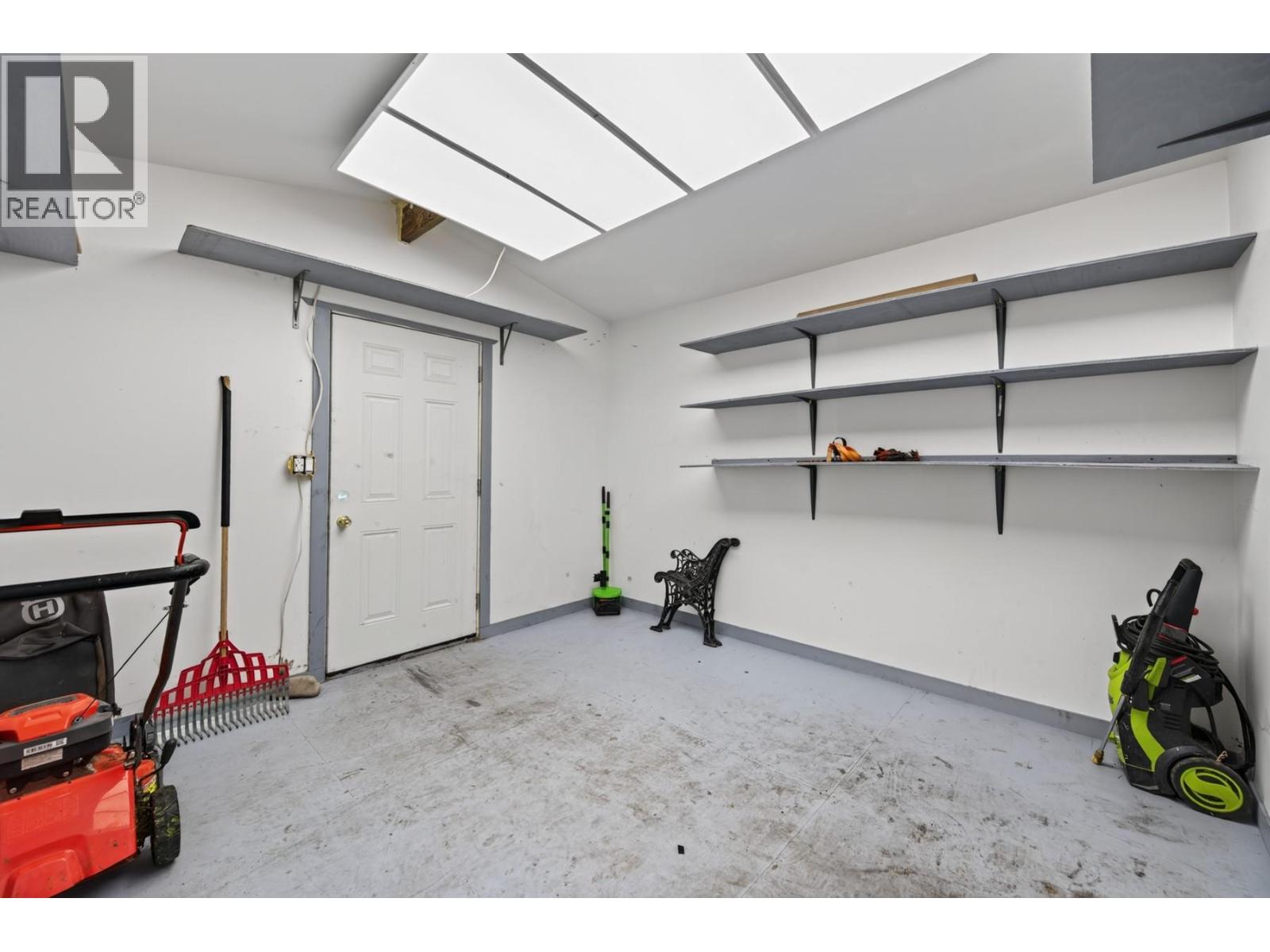 677 Columbia Street - Image 43