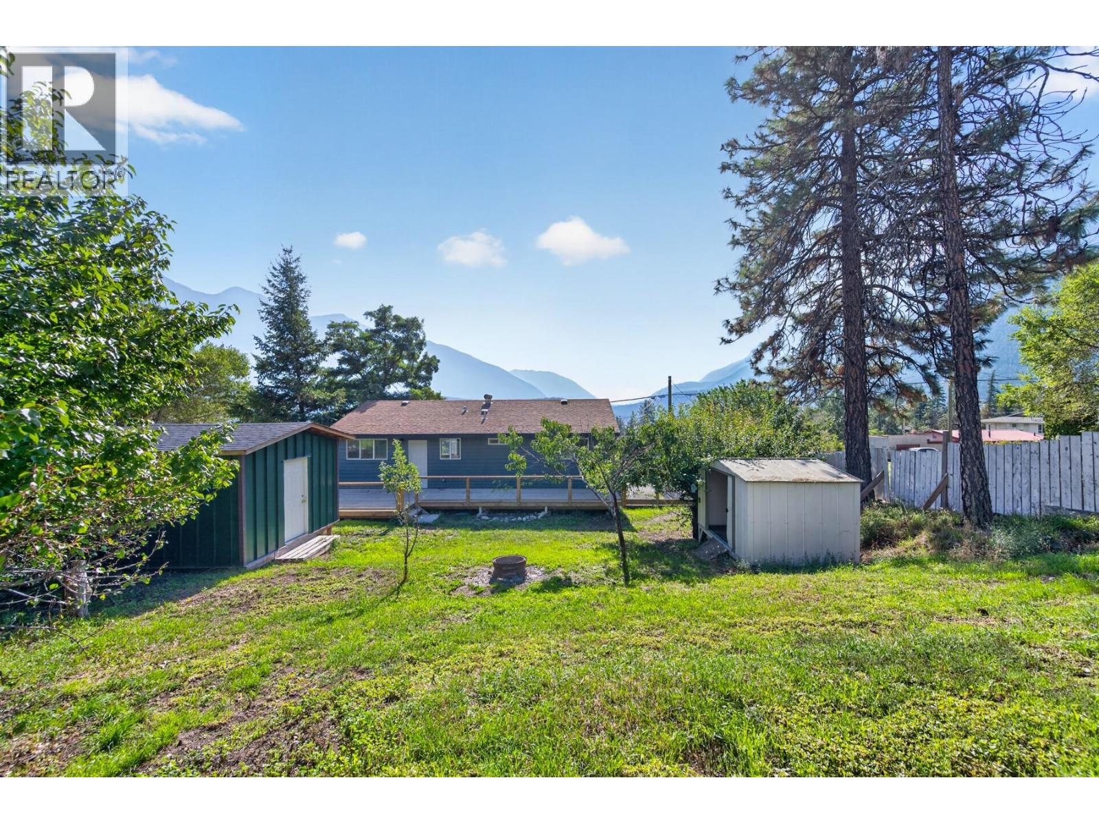 677 Columbia Street - 47