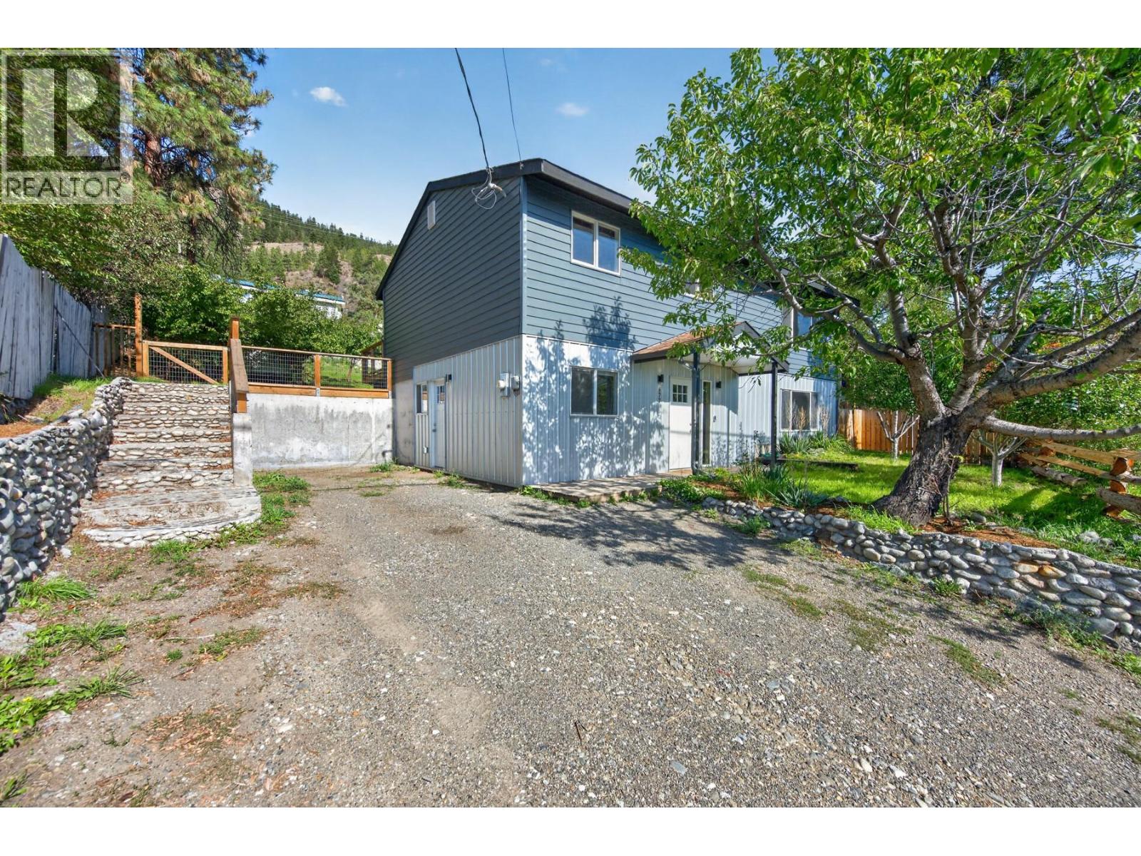 677 Columbia Street - Image 39