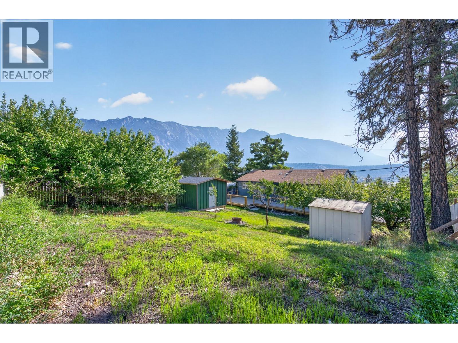 677 Columbia Street - Image 46