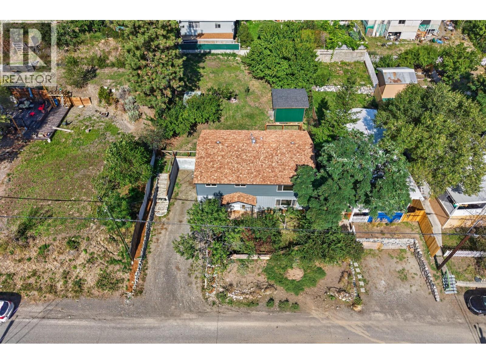 677 Columbia Street - Image 48