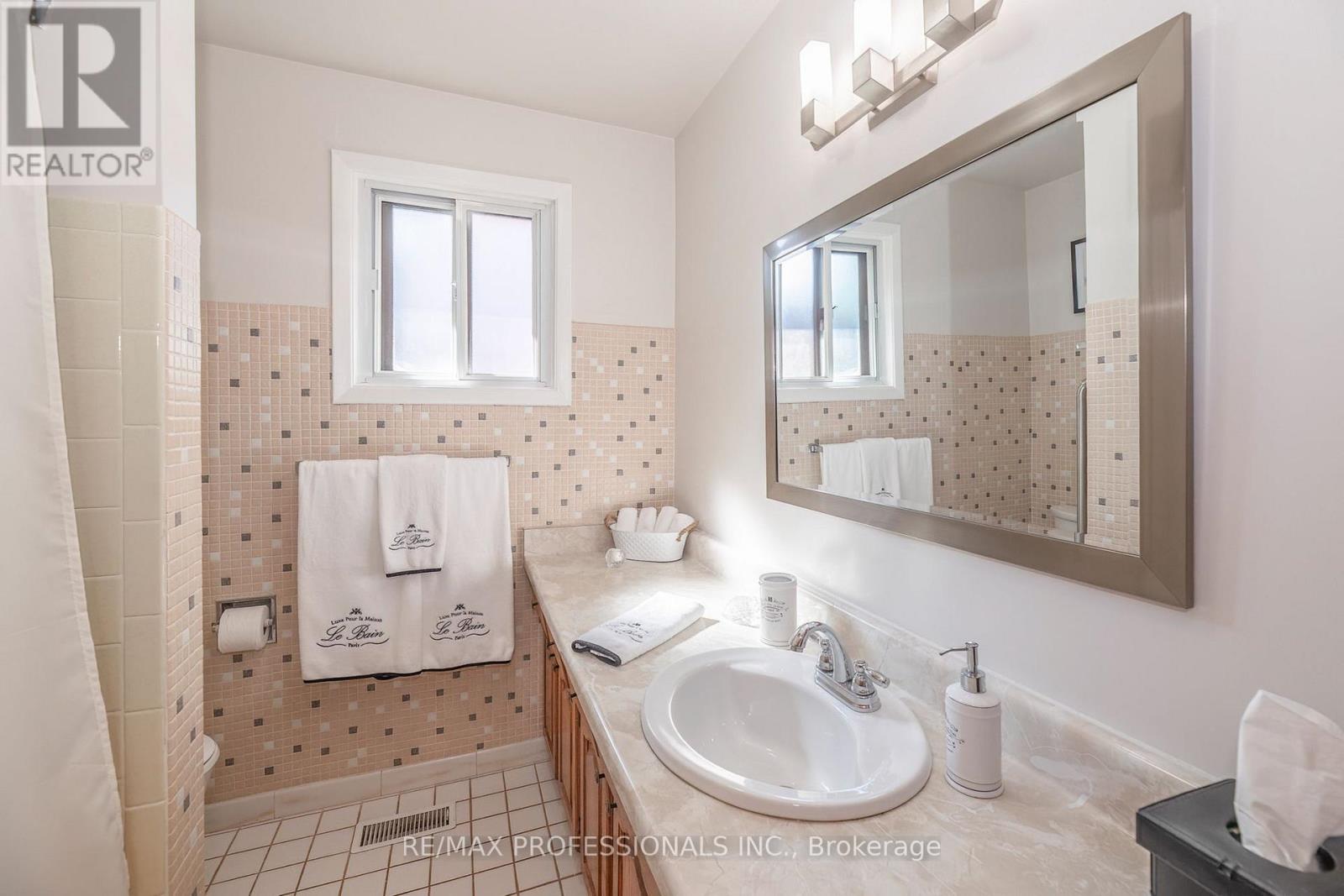97 FREEMONT AVENUE - Image 21