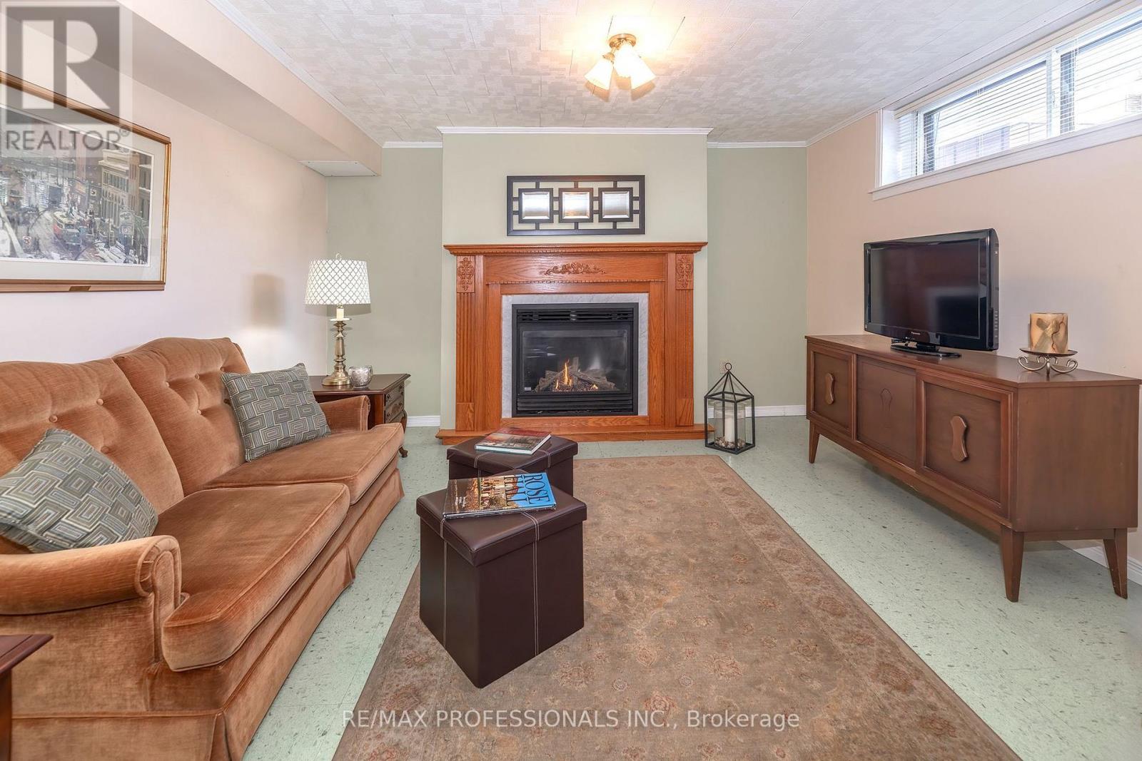97 FREEMONT AVENUE - 25