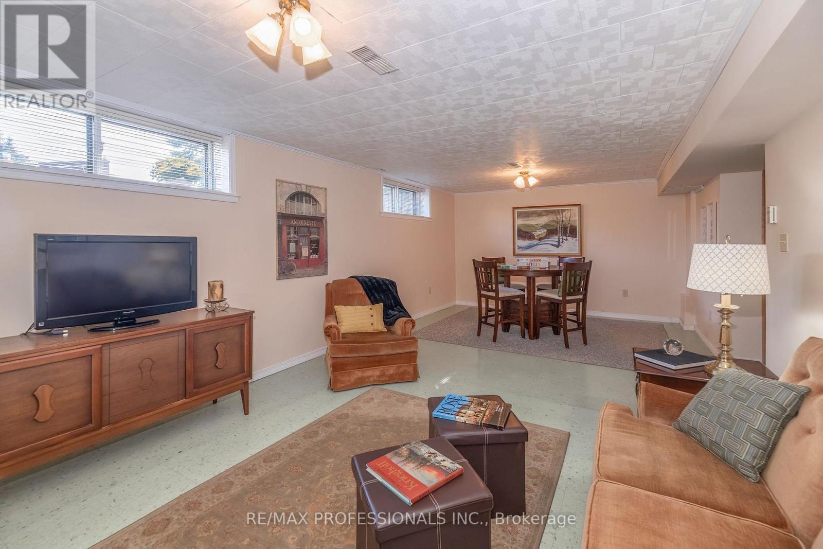 97 FREEMONT AVENUE - 29